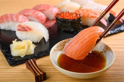回転寿司ではマグロよりサーモンが人気！