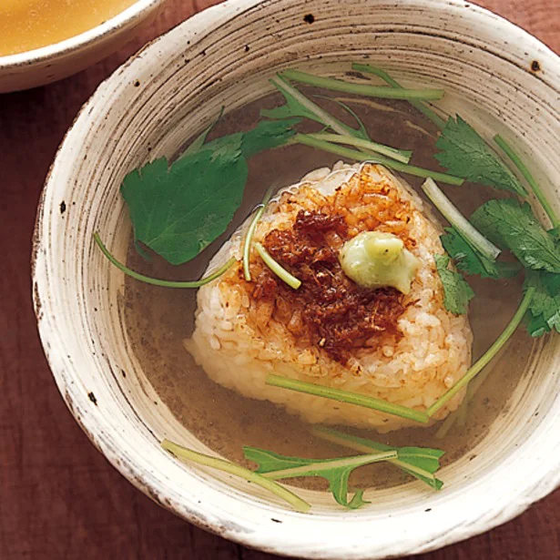 暴食後の疲れた胃にも優しく染みる♪ いつもとは一味違うお茶漬け3選
