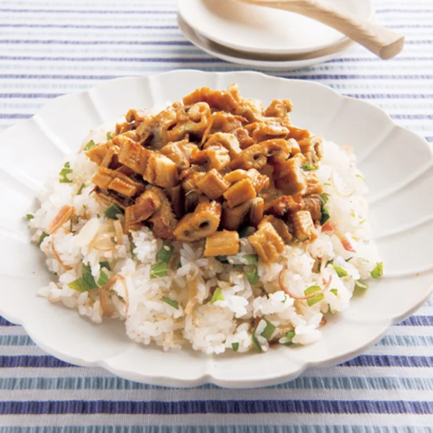 みょうがを入れて後味さわやか♪「あなごのちらしずし」