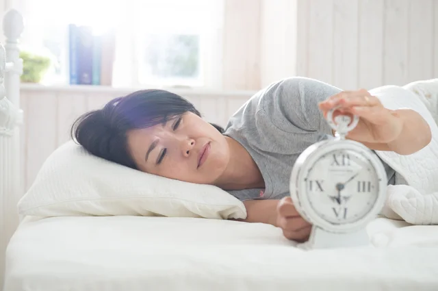 「低血圧だから朝に弱い」に医学的な根拠はない　眠れないほど面白い地球の雑学(81)【連載】