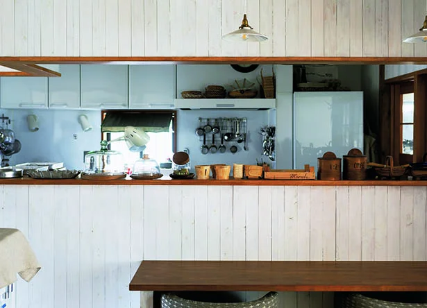 「フランス式収納」が話題の正林恵理子さんちのキッチン