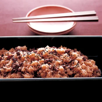 コンビニの赤飯おにぎり好きは注目！ 「お赤飯」は電子レンジで作れます