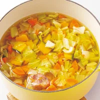 味つけなしで驚くほど簡単！ 冷凍保存すると栄養価がアップする「ハーバード大学式野菜スープ」