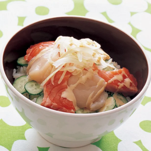 「サーモン＆帆立のタルタル丼」