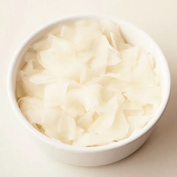 簡単下調理で5日間おいしさキープ。メイン料理にも使える「薄切り大根の塩まぶし」 