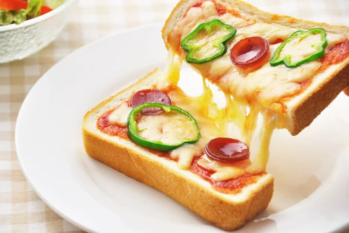 とろけるチーズと普通のチーズの違いって?