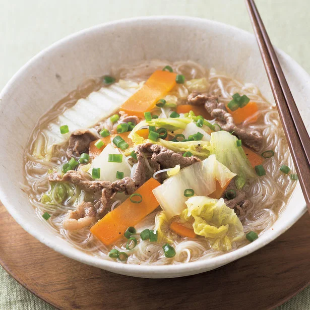 「牛肉と白菜のあつあつ汁ビーフン」