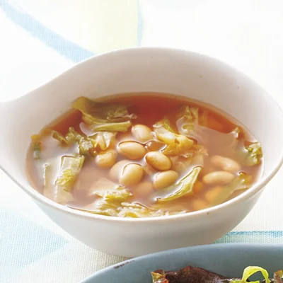 「大豆とキャベツのスープ」