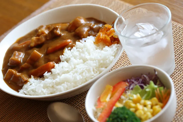 【写真】カレーに何のお肉を入れる?