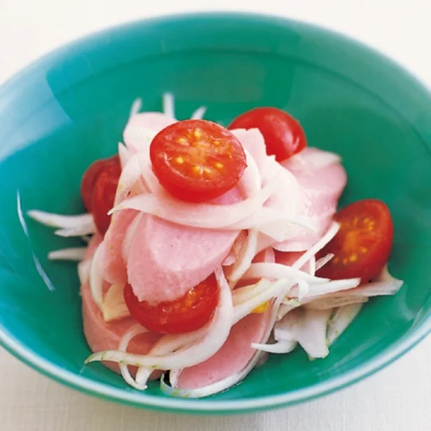 そろそろアイツの季節! シャキシャキ感がたまらない玉ねぎのサラダ5選