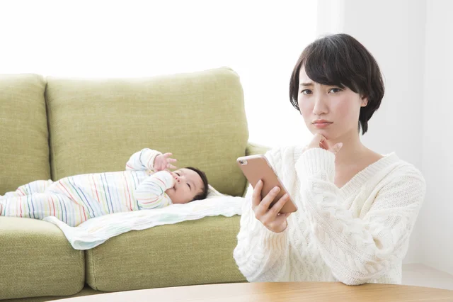 「いいね」やコメントをしないとブロック？ママ友の自慢SNSに疲れています【お悩み相談】