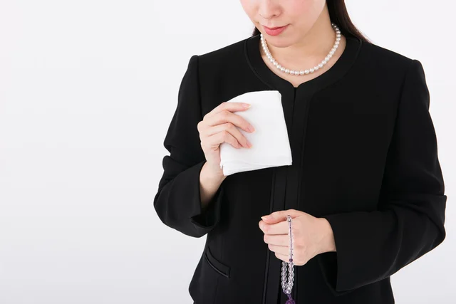 【クイズ】喪服は昔、何色が主流だった？ 頭のいい子が育つ！ 子どもに話したい雑学（60）