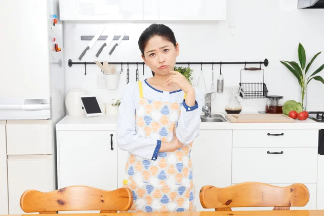 犬の首輪にあるトゲトゲは狼から首を守るため!? 家の中にある素朴な疑問を徹底解決！