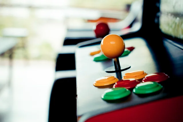 【写真】アーケードゲームが手のひらサイズに?