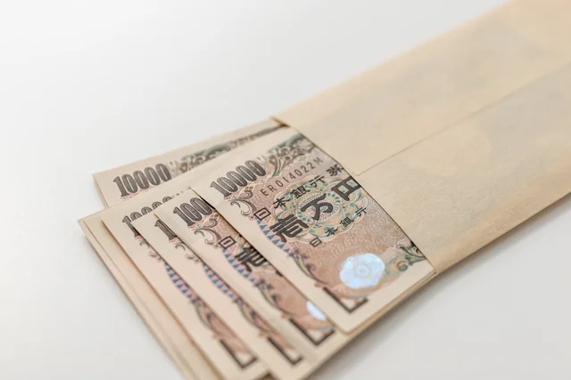 正直理解できない…！実家から月10万円以上お小遣いをもらい続ける夫【お悩み相談】
