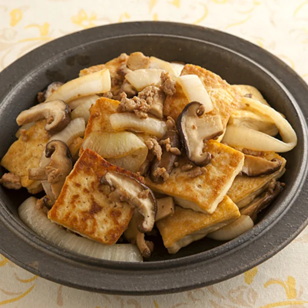 カリッと焼いた豆腐がこうばしい「豆腐の中華そぼろ炒め」