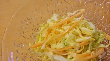 ありふれたお惣菜が愛おしい！「きのう何食べた？」の爽やかコールスローを作ってみた