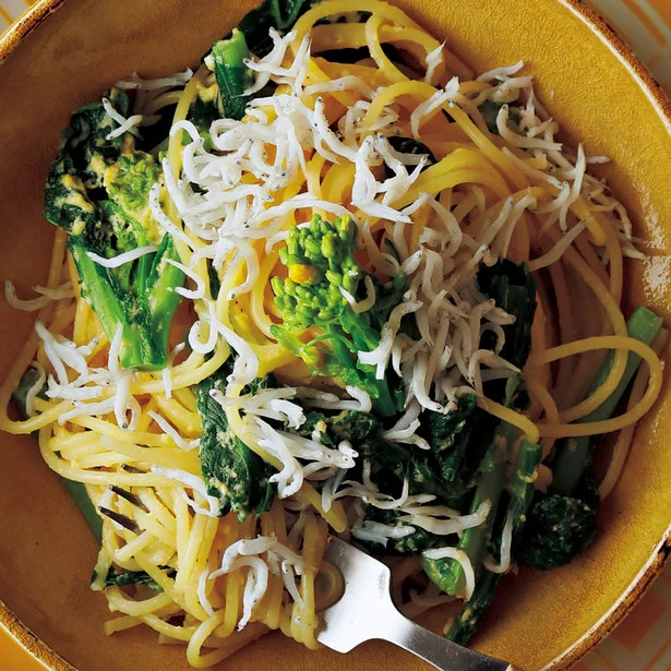 連休疲れの日にはひと皿ごはん! 緑の野菜としらすのパスタ3選