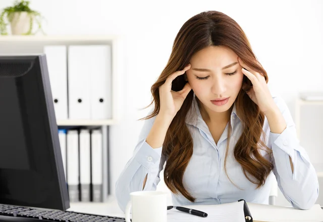 女性ばかりの職場、うるさすぎ！不満が続出しても改善してくれず疲れ切っています【お悩み相談】