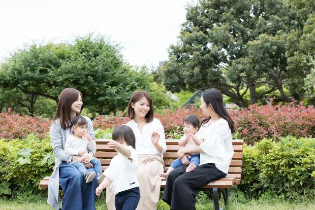 望んで専業主婦になったのに……。裕福なワーママ家族と比較してしまう自分が嫌！【お悩み相談】