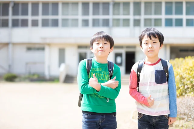 「お腹空いたから僕も食べたい」毎日20時まで子どもを預けるママ友にモヤモヤ【お悩み相談】
