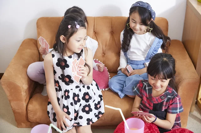 全く知らない子どもの友達… 家にそのままあげる？ それともあげない？