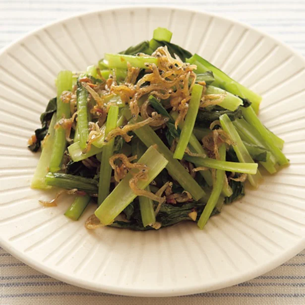 じゃこの食感が魅力的な「小松菜のカリカリじゃこ炒め」