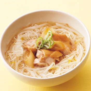 ほっとする優しい味わい♪ 肉のうまみがたっぷり染みたにゅうめん