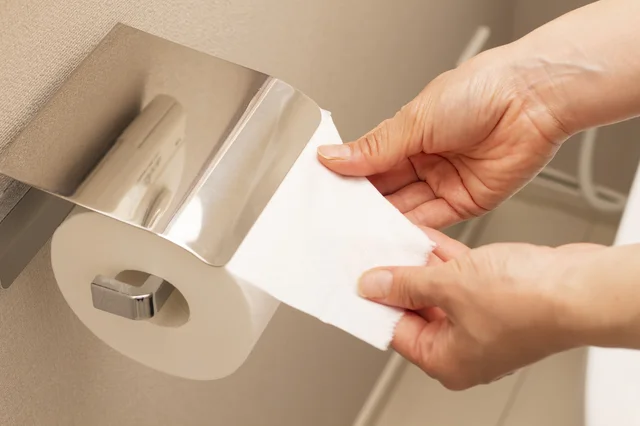 シングルの方が“14回分”お得!? 意外と知らないトイレットペーパーの秘密