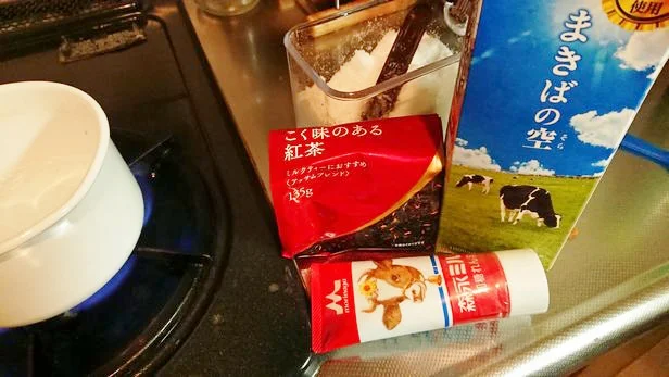 ティバッグがなかったので、普通のミルクティ用茶葉を使用