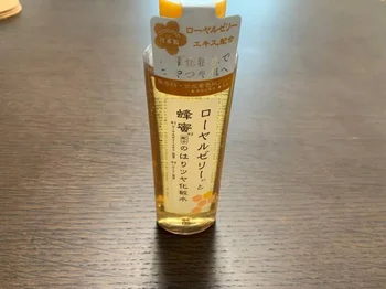 商品名だけでそそられる！【ダイソー】の「ローヤルゼリーと蜂蜜のはりツヤ化粧水」でぷるぷる♪