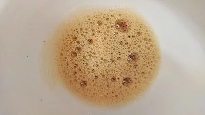 白身に調味料を加え、全力で1分半混ぜた状態