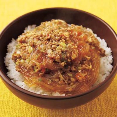 「麻婆はるさめ丼」