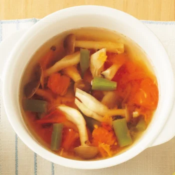 サラダだけじゃなかった! トマトで作る満足スープ