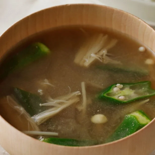 とろっとした食感がやみつきに! 旬のオクラを使った簡単みそ汁5選