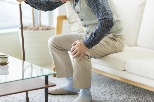 「生きていても楽しくない」急に足腰が衰えだした父の発言に大ショック【お悩み相談】