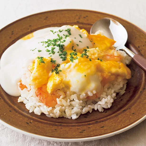 えびのぷりぷり食感がGOOD！「とろっと卵のえび塩レンジオムライス」