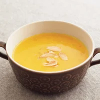 涼しくなってくるとホッとおいしい…! 「かぼちゃの使い切りスープ」5選