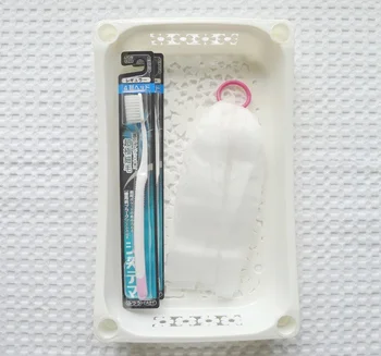 買い置きの歯ブラシを置いてみると、サイズがぴったり！