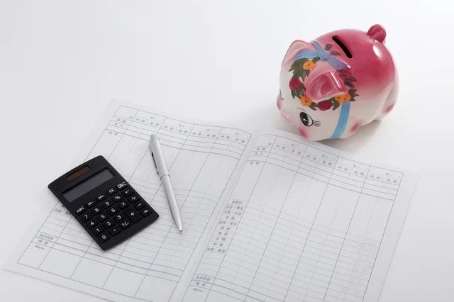 家計がぎりぎりで貯金ができません。パートに出るのにも反対されて…【お悩み相談】