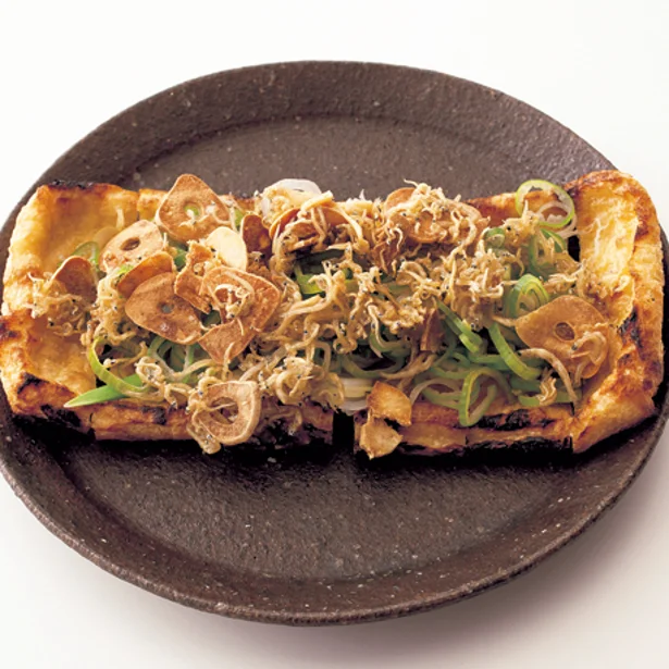 カリッと食感がやみつき! おつまみにぴったりな油揚げの副菜5選