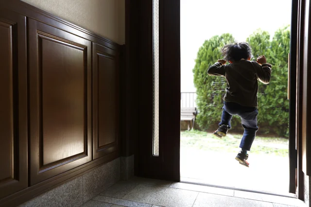 「ダメ！」と言うことばかりする娘、どうすれば？【小川大介先生の子育てよろず相談室】