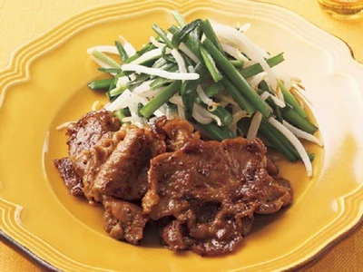 ご飯はもちろんパンにも合う！ 4日間保存できる作り置き「薄切り豚の洋風照り焼き」