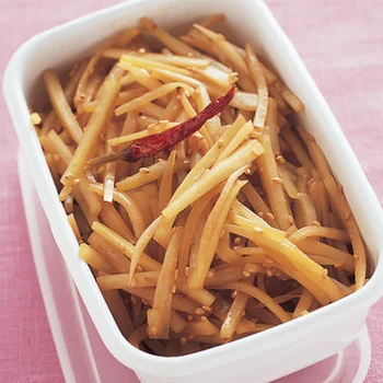 皮と葉っぱ捨ててませんか? “もったいない”がなくなる大根の副菜5選