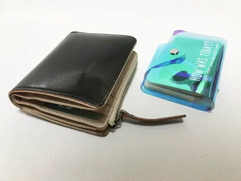 カード類を別持ちにすることで、ミニ財布のボタンもとめられるように！