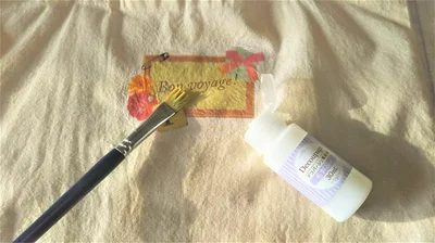 布製品用デコパージュ液をたらして