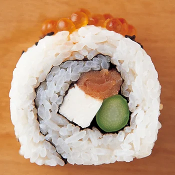 クリスマスの食卓にも◎！ 食べ応え抜群な「華やか裏巻き寿司」5選
