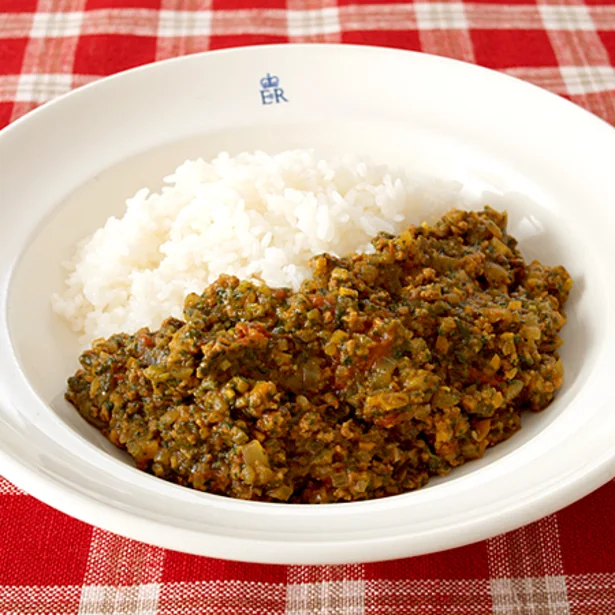 トマトの酸みがカレー粉とマッチする「ほうれん草とひき肉のカレー（2）」