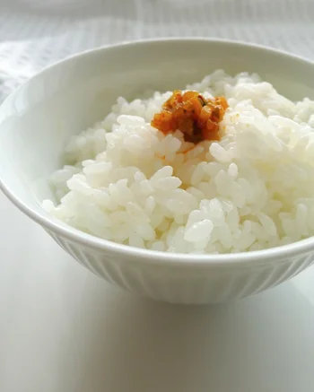 【画像】炊き立てのご飯との相性最高！お米の甘みと合いすぎて食べ過ぎ確定
