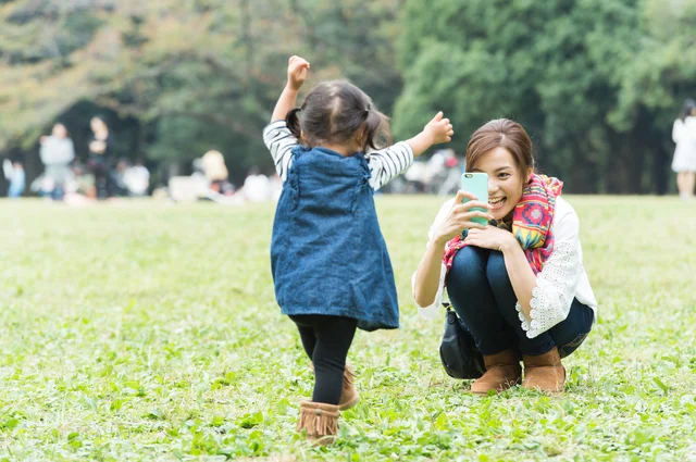 後ろ姿はNG!?　ママ友たちのSNS論争、どうすればいいでしょうか【お悩み相談】